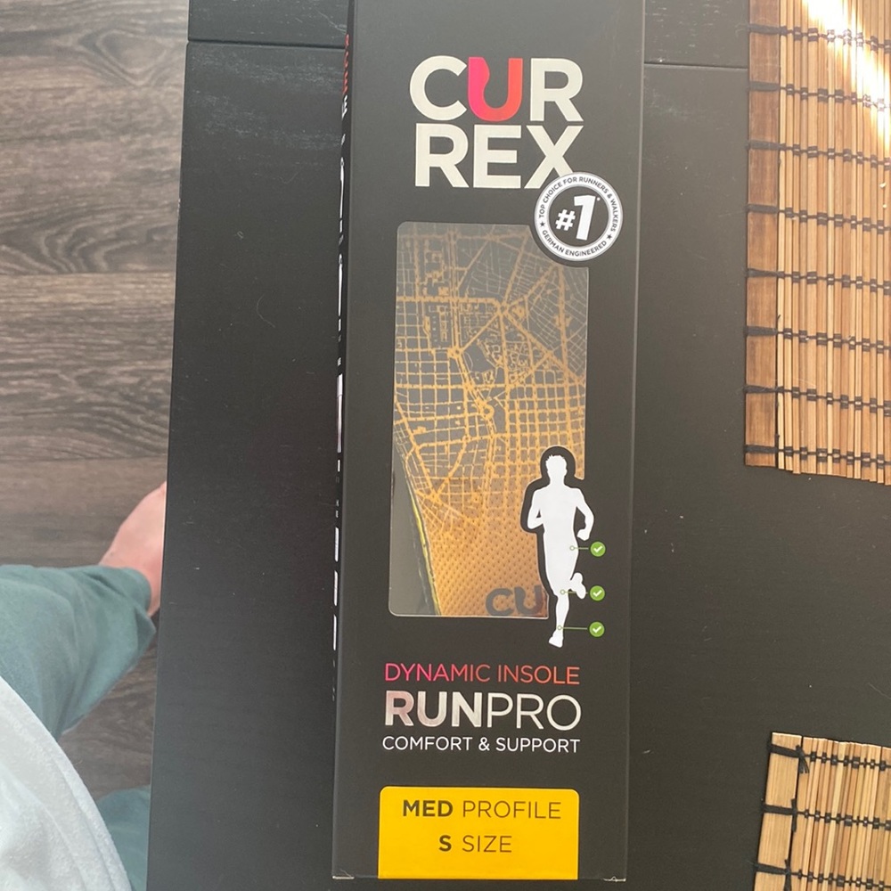 Belt and new in box. Currex. Yellow small